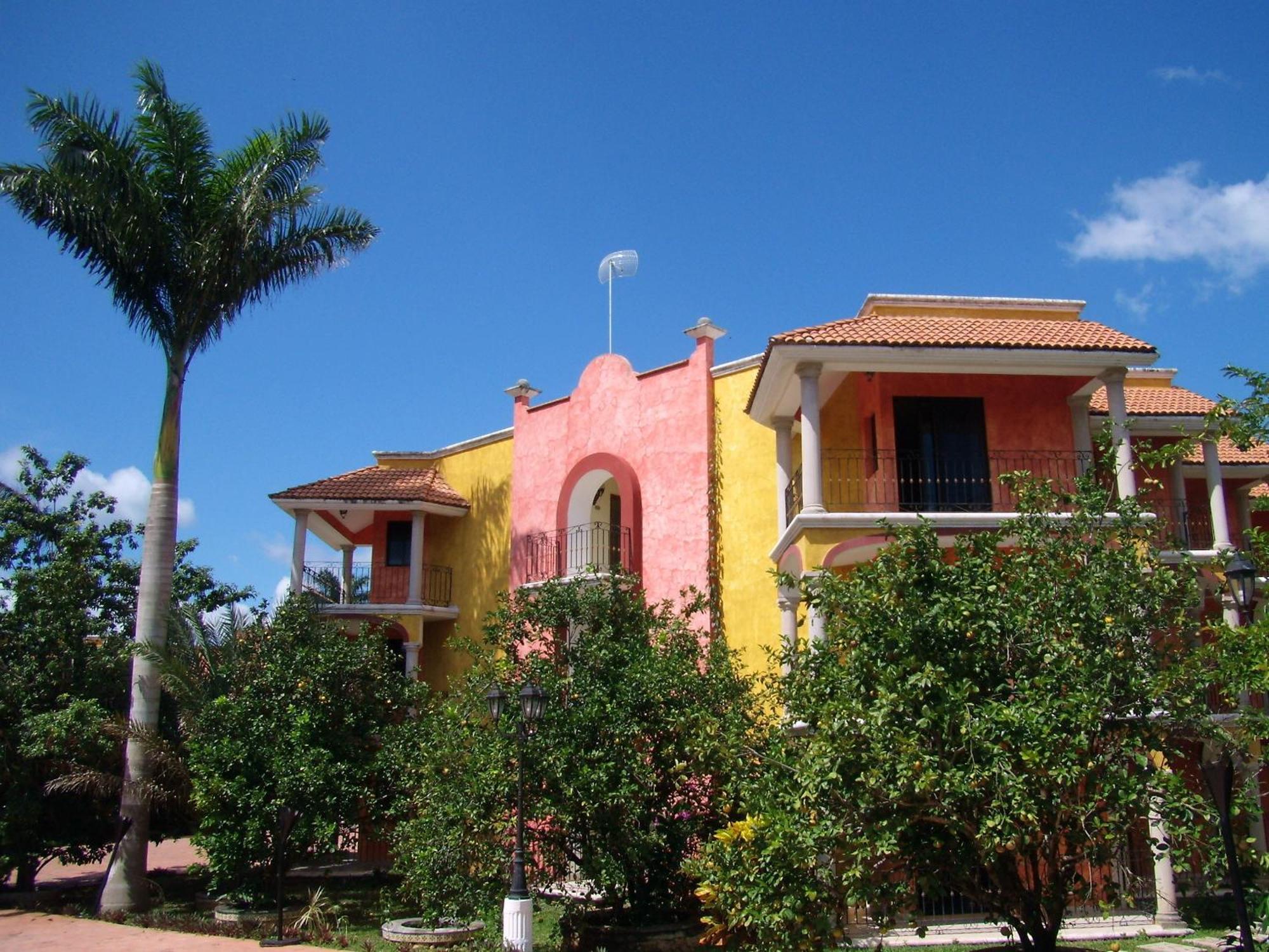 Ecotel Quinta Regia Valladolid  Exterior photo